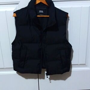 Zara Black Puffer Vest with Stand-Up Collar. Size S